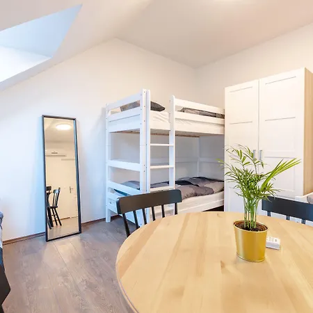 公寓式酒店 Apart-hostel Zero 布拉迪斯拉发