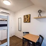 Apart-hostel Zero 아파트호텔 2*